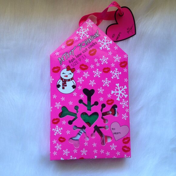 Betsey Johnson Gift Box Socks Size 9 - 11 NWT - Picture 2 of 4